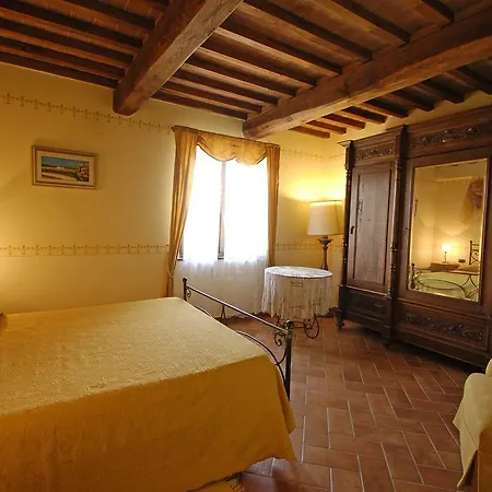ホテル Agriturismo Il Bel Laghetto Castroncello